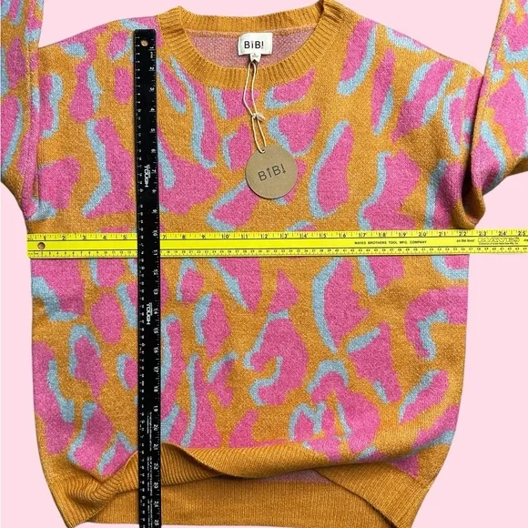 Bibi Orange and Pink Crew Neck Sweater with leopard Playful Pattern Size L - Picture 4 of 11